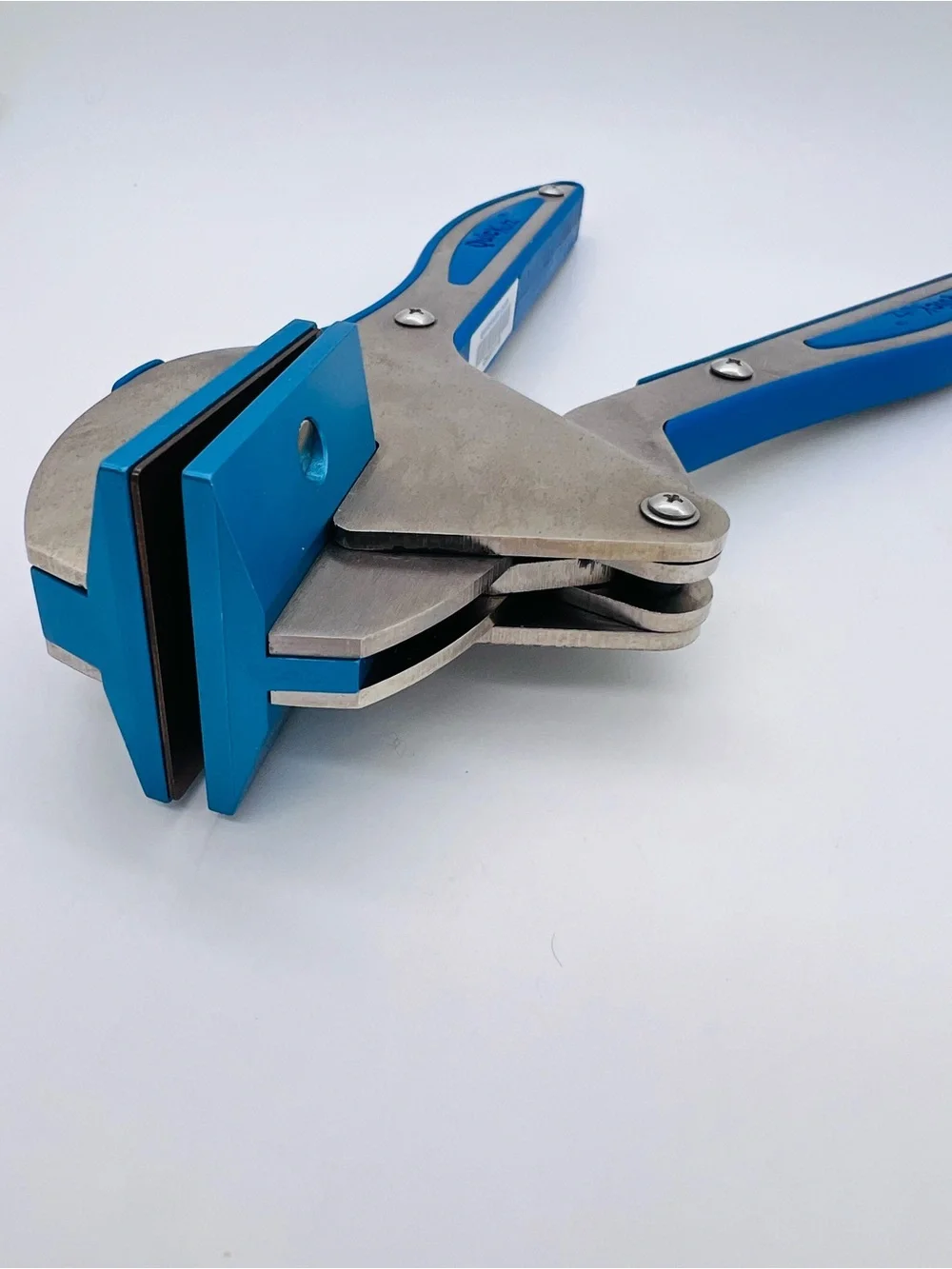 QuicKutz Personal Die-cutting Hand Tool For Scrapbooking and Crafts
